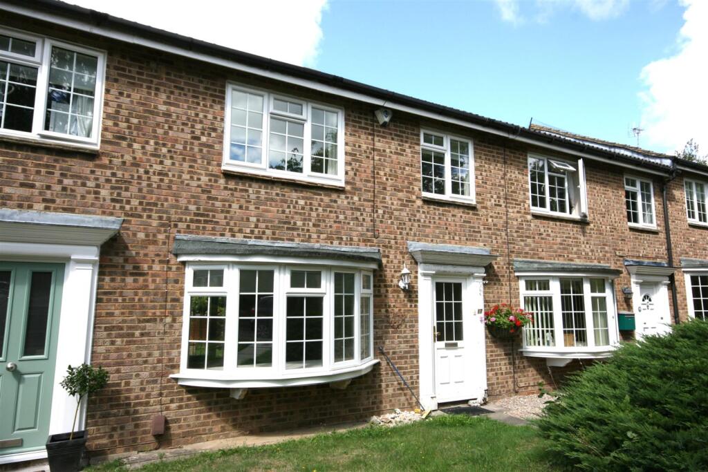 3 bed Detached for rent in Leatherhead. From Patrick Gardner - Ashtead - Lettings