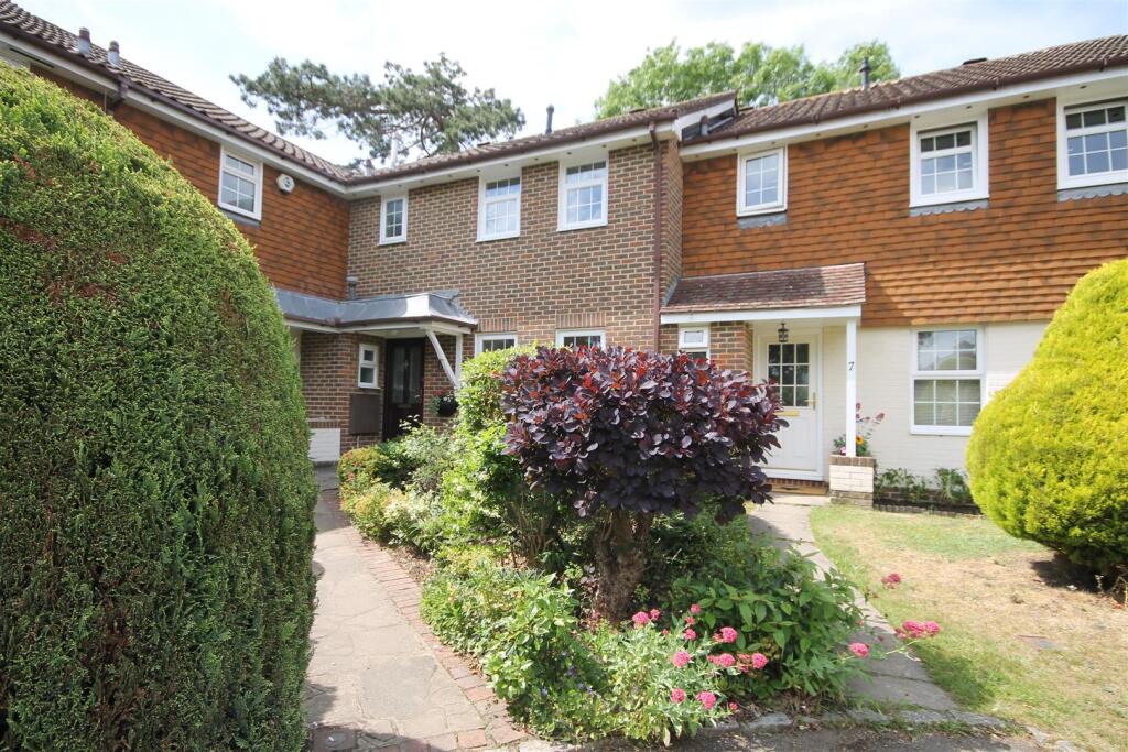 3 bed Detached for rent in Langley Vale. From Patrick Gardner - Ashtead - Lettings