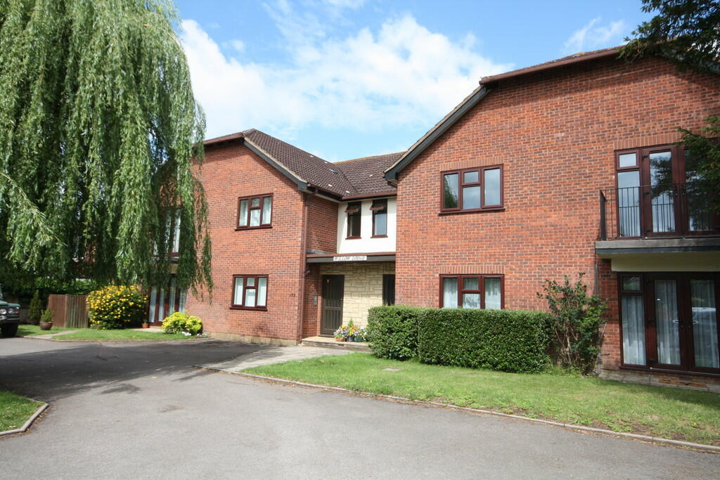 1 bed Apartment for rent in Pachesham Park. From Patrick Gardner - Great Bookham