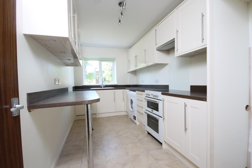 2 bed Apartment for rent in Little Bookham. From Patrick Gardner - Great Bookham