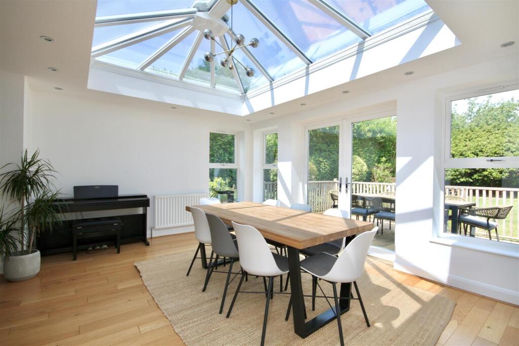 4 bed Detached bungalow for rent in Little Bookham. From Patrick Gardner - Great Bookham