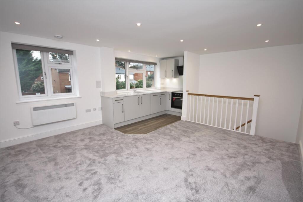 0 bed Apartment for rent in Little Bookham. From Patrick Gardner - Great Bookham