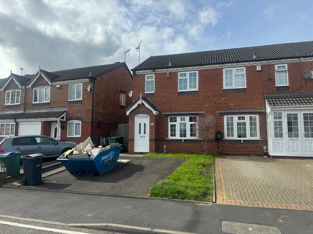 3 bed Semi-Detached House for rent in Wednesbury. From Paul Estates - Smethwick