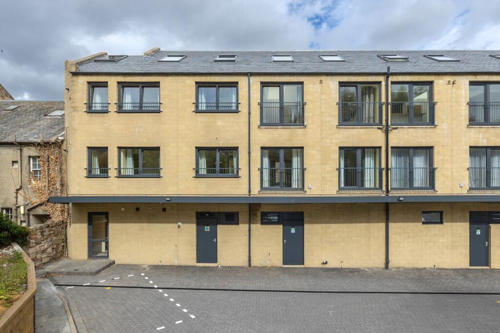 3 bed Apartment for rent in Linlithgow. From Paul Rolfe Sales and Lettings - Linlithgow
