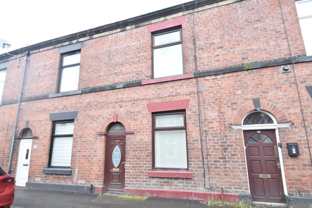 2 bed Mid Terraced House for rent in Bury. From Pearson Ferrier - Bury