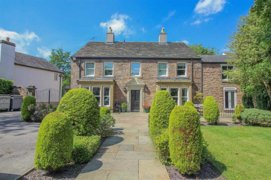 2 bed Apartment for rent in Bury. From Pearson Ferrier - Bury