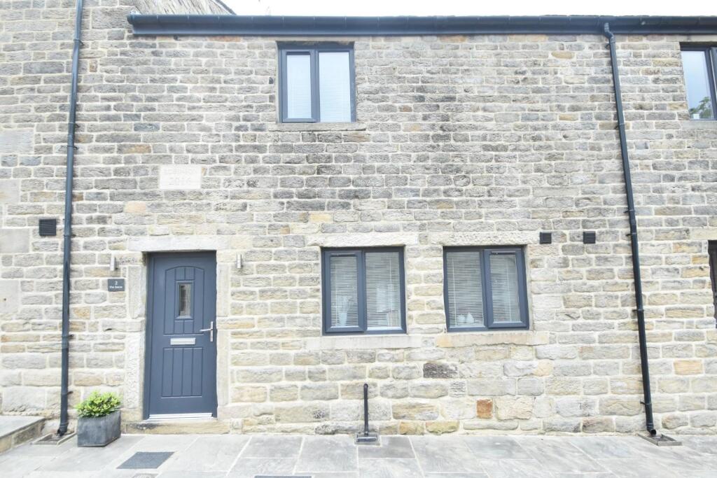 3 bed Town House for rent in Bury. From Pearson Ferrier - Bury