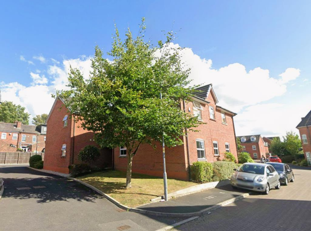 2 bed 1st Floor Flat for rent in Bury. From Pearson Ferrier - Bury