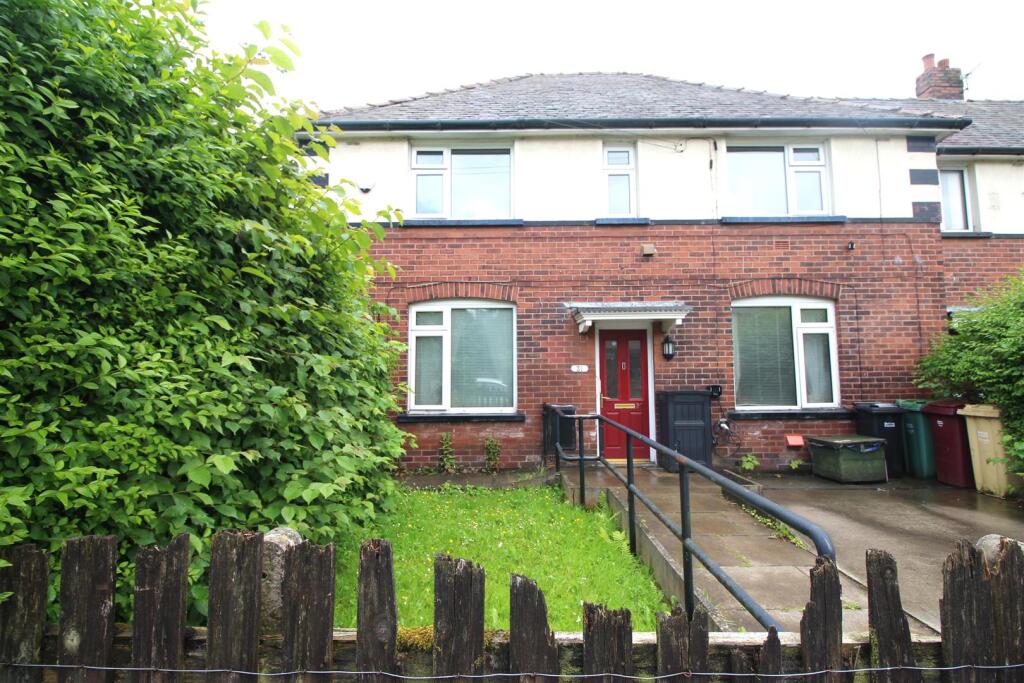 2 bed 1st Floor Flat for rent in Bolton. From Pearson Ferrier - Cheetham Hill