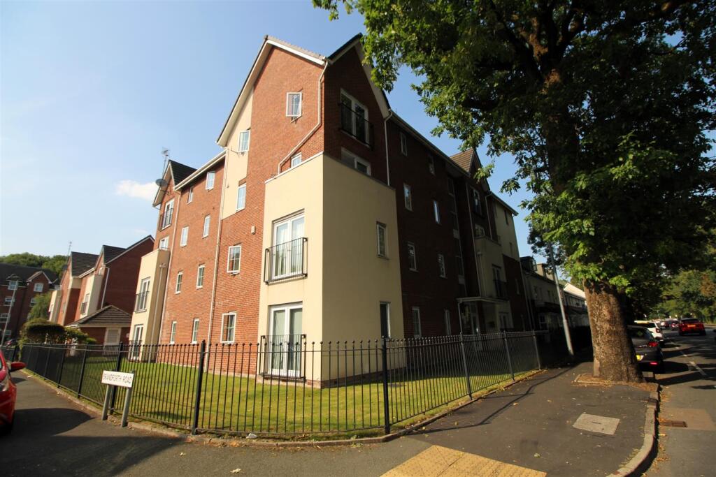2 bed 1st Floor Flat for rent in Manchester. From Pearson Ferrier - Cheetham Hill