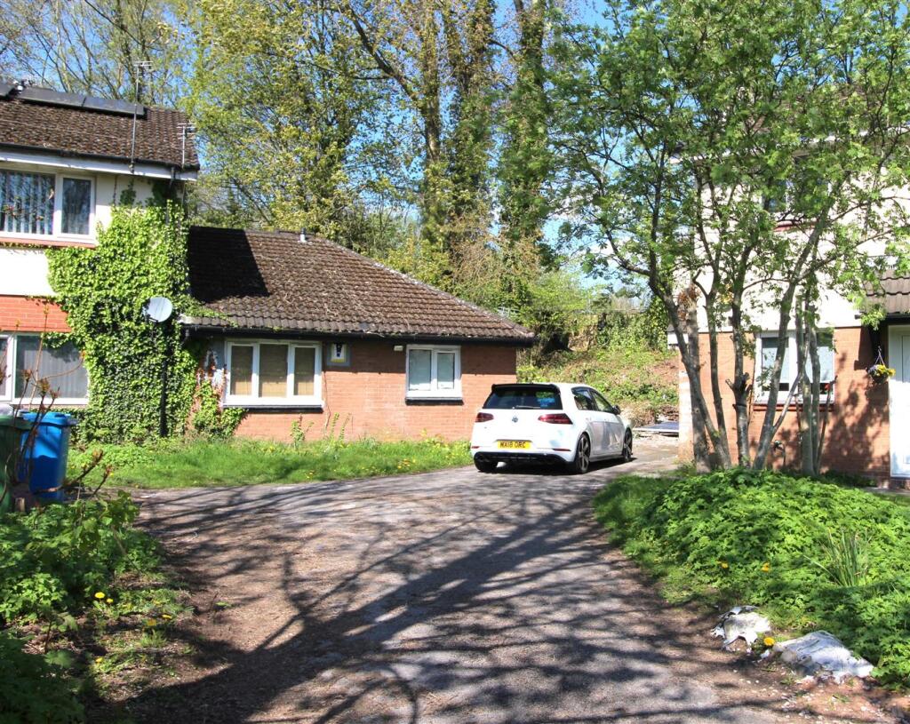 1 bed Semi-detached bungalow for rent in Manchester. From Pearson Ferrier - Cheetham Hill