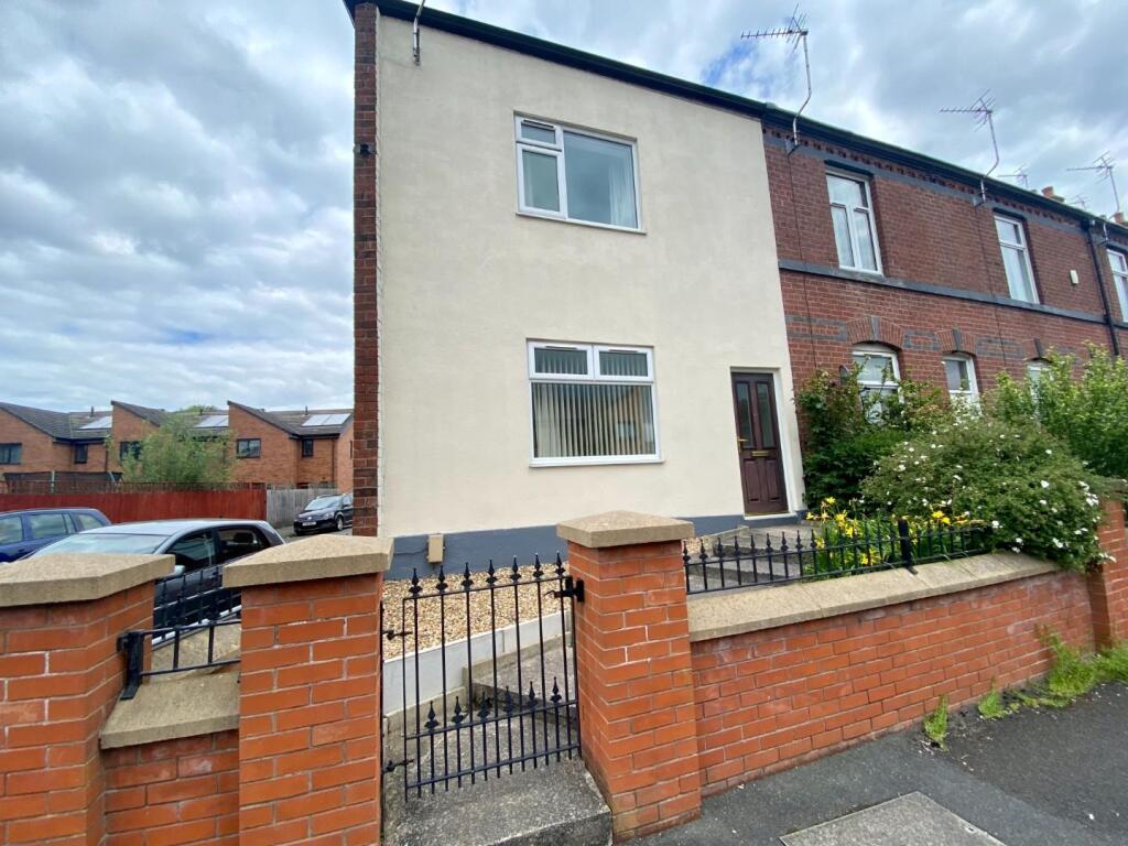 2 bed Mid Terraced House for rent in Bury. From Pearson Ferrier - Radcliffe 2 bed Mid Terraced House for rent in Bury. From Pearson Ferrier - Radcliffe