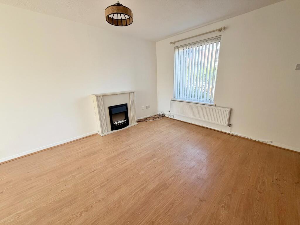 2 bed Town House for rent in Radcliffe. From Pearson Ferrier - Radcliffe