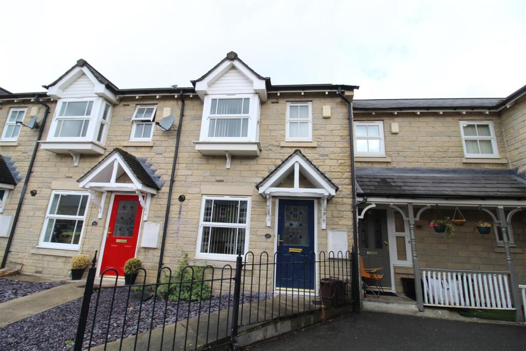2 bed Town House for rent in Halifax. From Peter David Properties - Halifax