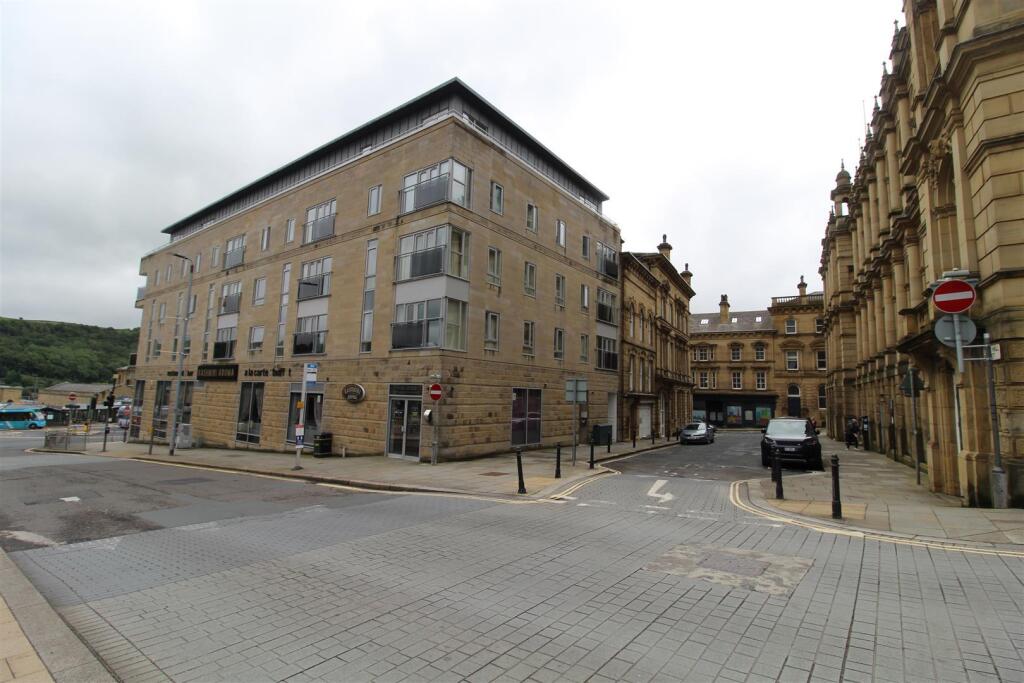 2 bed Apartment for rent in Halifax. From Peter David Properties - Halifax