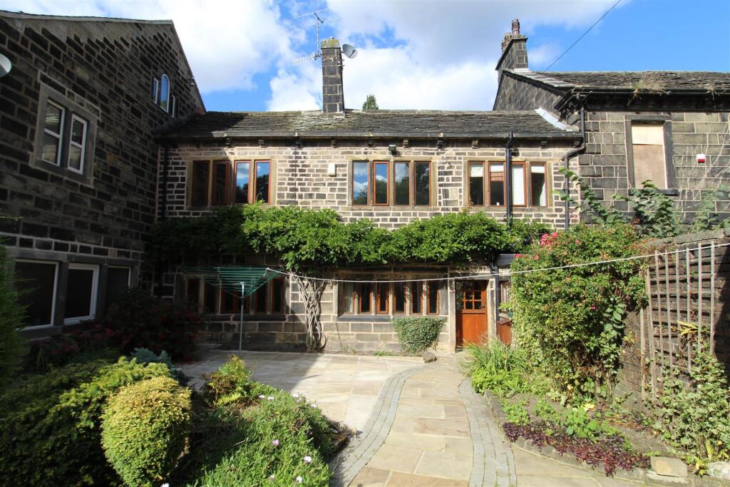 2 bed Chalet type for rent in Hebden Bridge. From Peter David Properties - Halifax 2 bed Chalet type for rent in Hebden Bridge. From Peter David Properties - Halifax