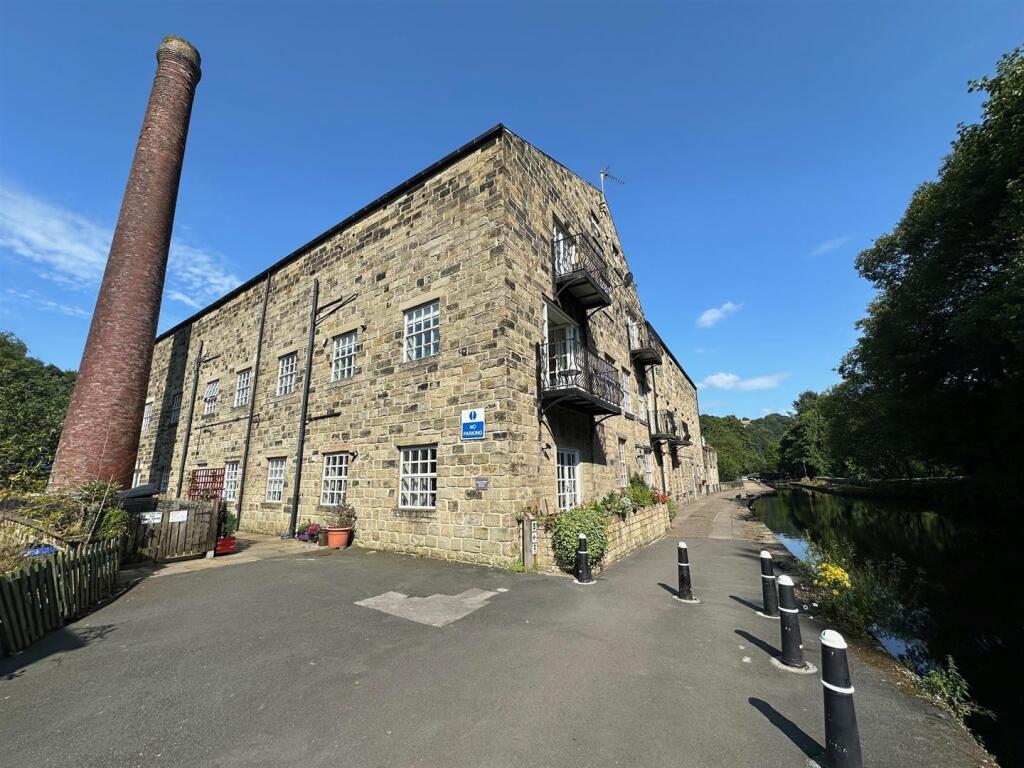 2 bed Apartment for rent in Hebden Bridge. From Peter David Properties - Halifax 2 bed Apartment for rent in Hebden Bridge. From Peter David Properties - Halifax
