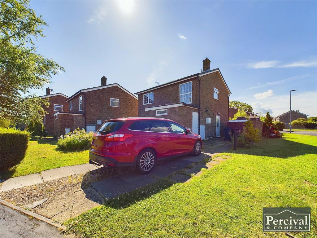 3 bed Detached for rent in St Ives. From Percival & Company - Earls Colne 3 bed Detached for rent in St Ives. From Percival & Company - Earls Colne