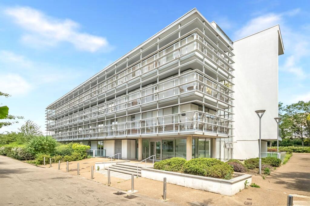 2 bed Apartment for rent in Hornsey. From Philip Alexander - N8 2 bed Apartment for rent in Hornsey. From Philip Alexander - N8