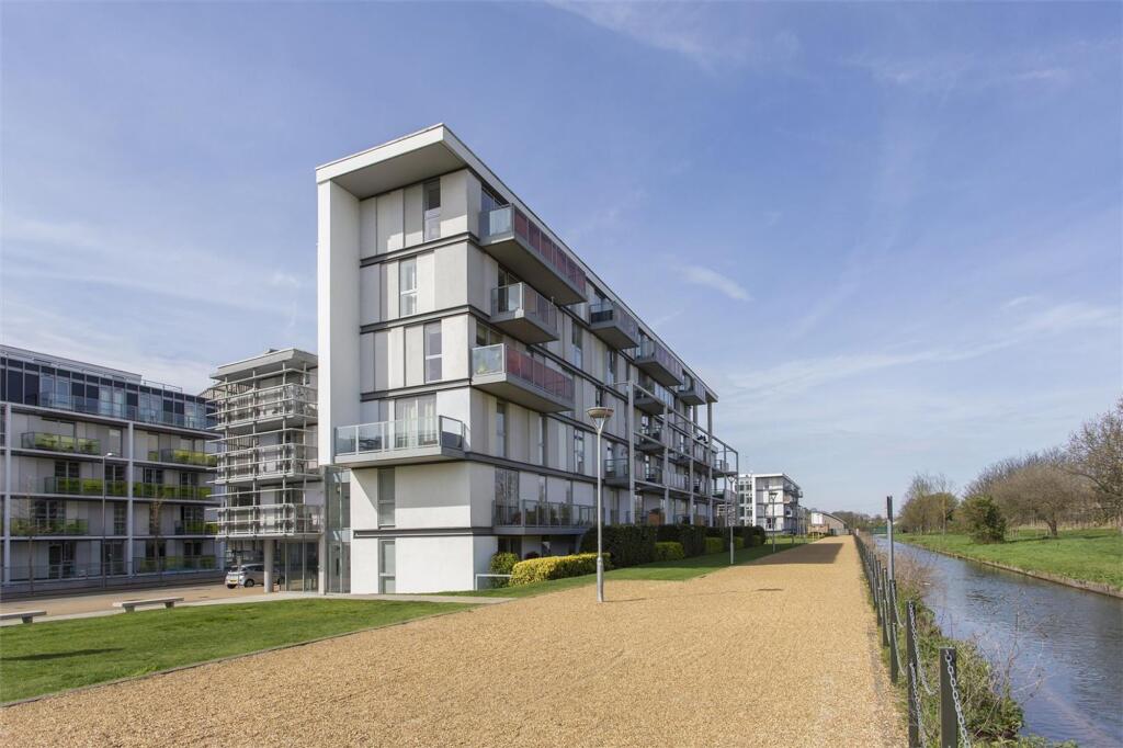2 bed Apartment for rent in Hornsey. From Philip Alexander - N8