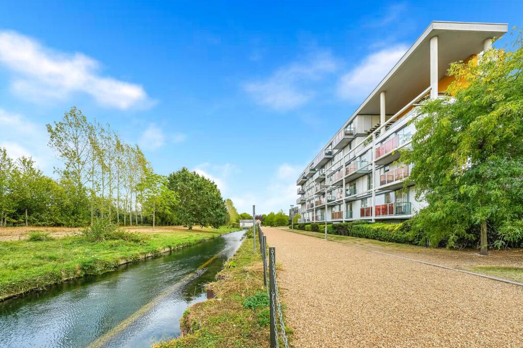 2 bed Apartment for rent in Hornsey. From Philip Alexander - N8 2 bed Apartment for rent in Hornsey. From Philip Alexander - N8