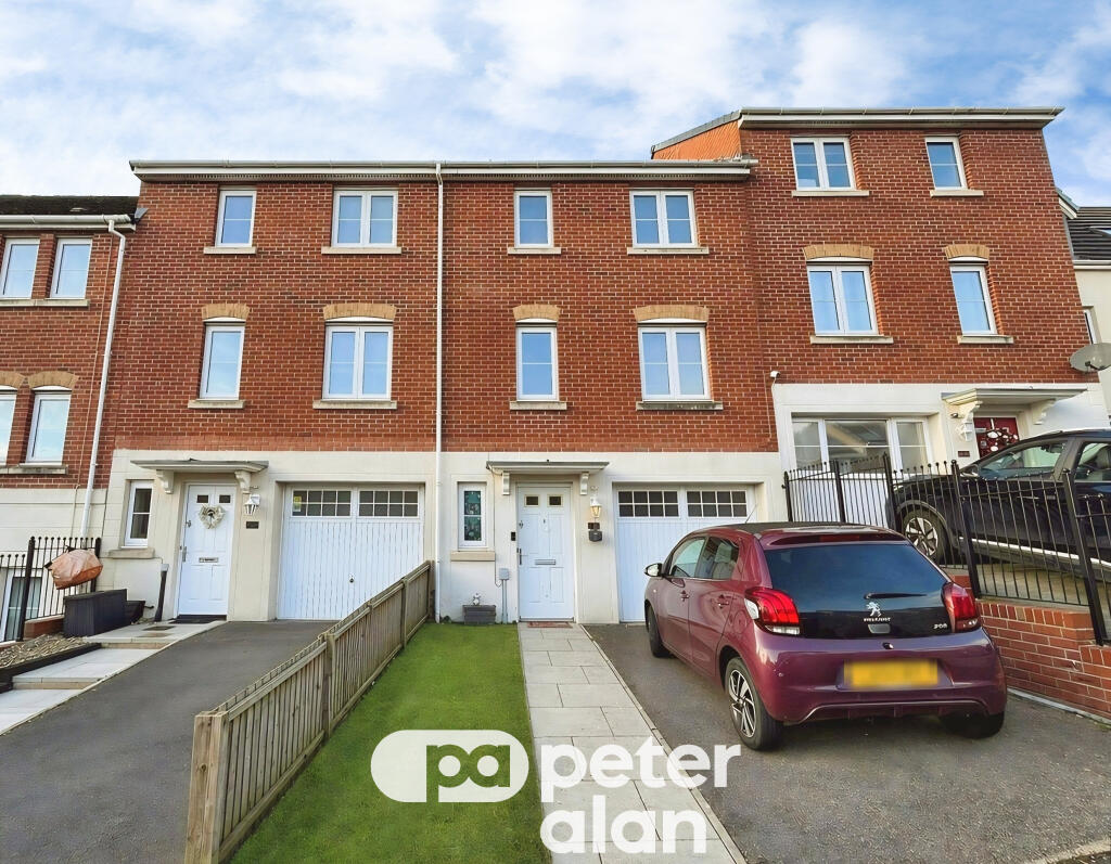 3 bed Mid Terraced House for rent in Bridgend. From Peter Alan - Bridgend