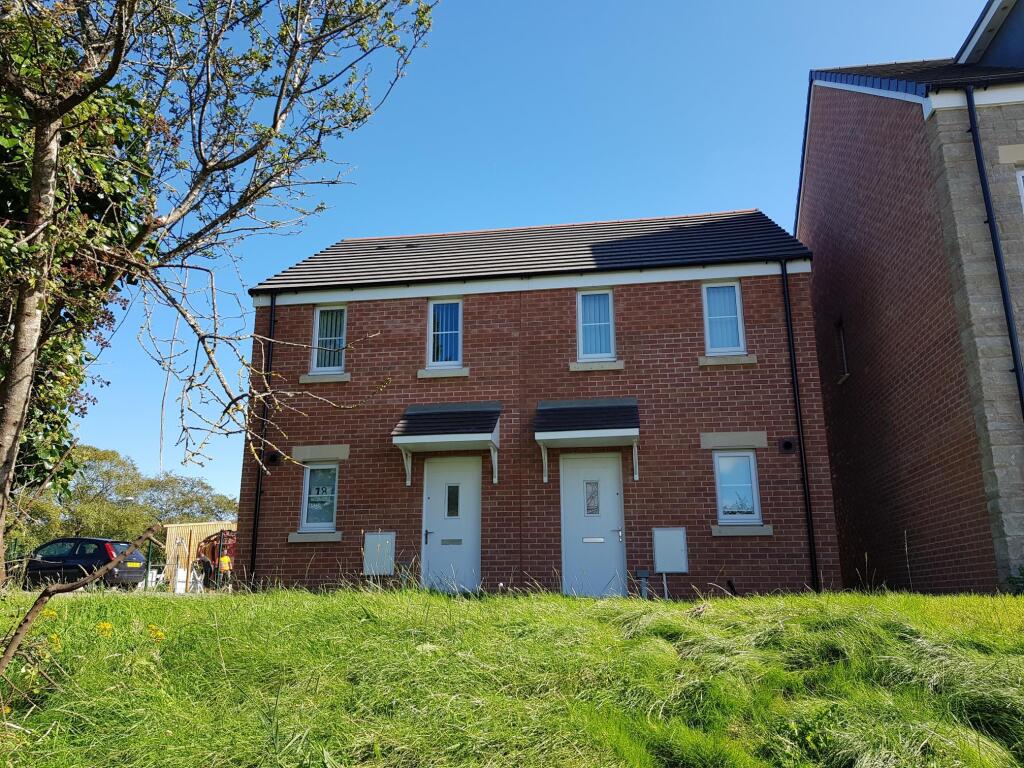 2 bed Detached for rent in Brynmenyn. From Peter Alan - Bridgend