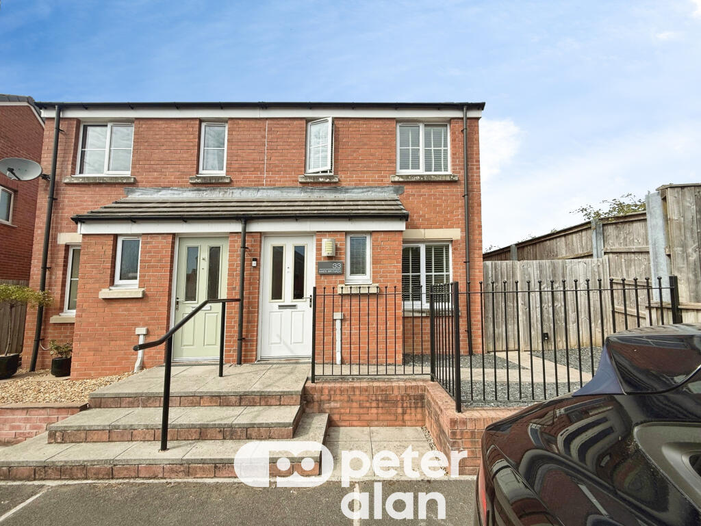 2 bed Detached for rent in Brynmenyn. From Peter Alan - Bridgend