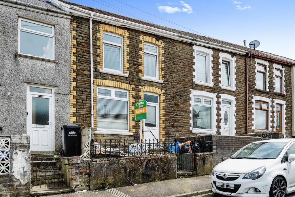 2 bed Mid Terraced House for rent in Price Town. From Peter Alan - Bridgend