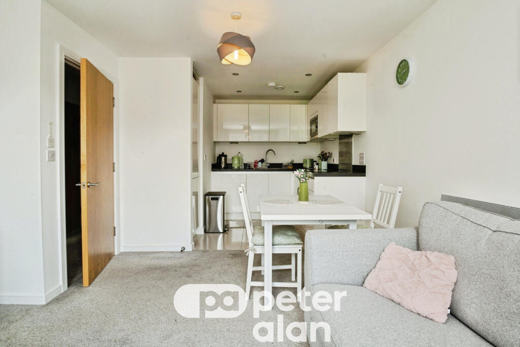 1 bed Apartment for rent in Cardiff. From Peter Alan - Canton 1 bed Apartment for rent in Cardiff. From Peter Alan - Canton