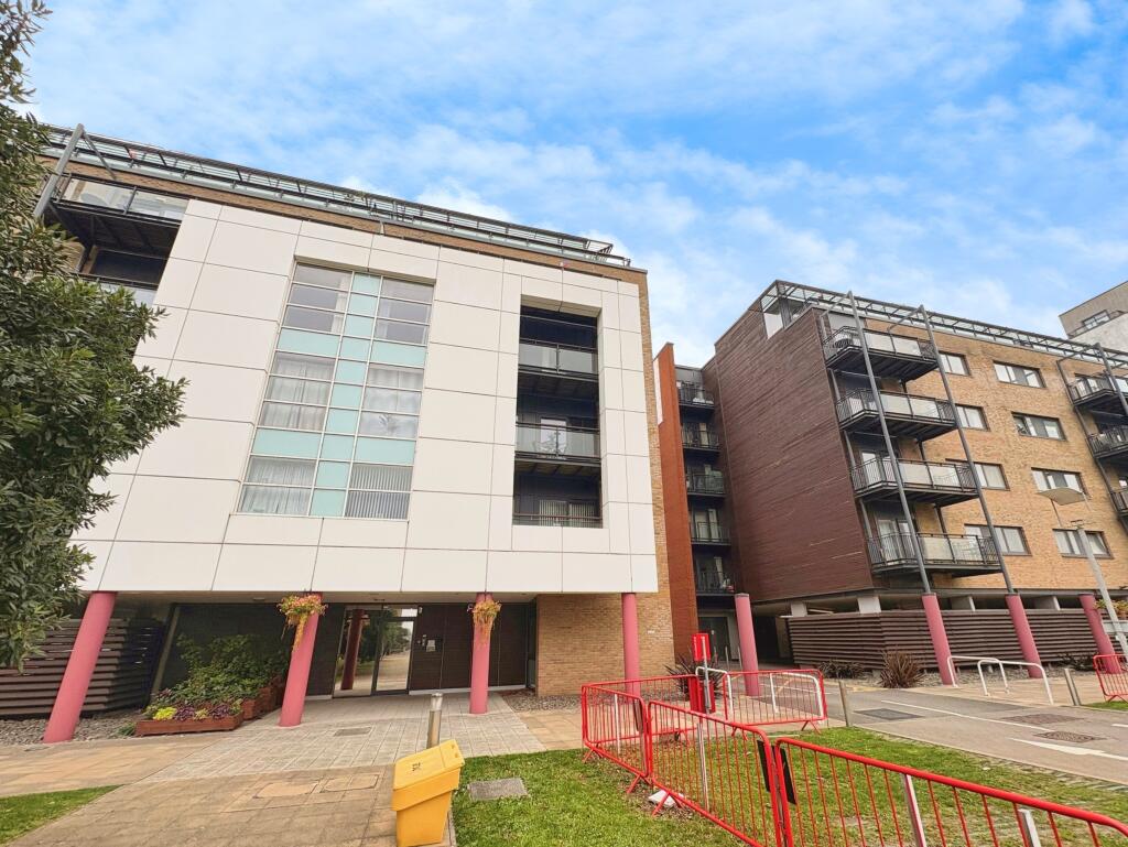 1 bed Apartment for rent in Penarth. From Peter Alan - Canton