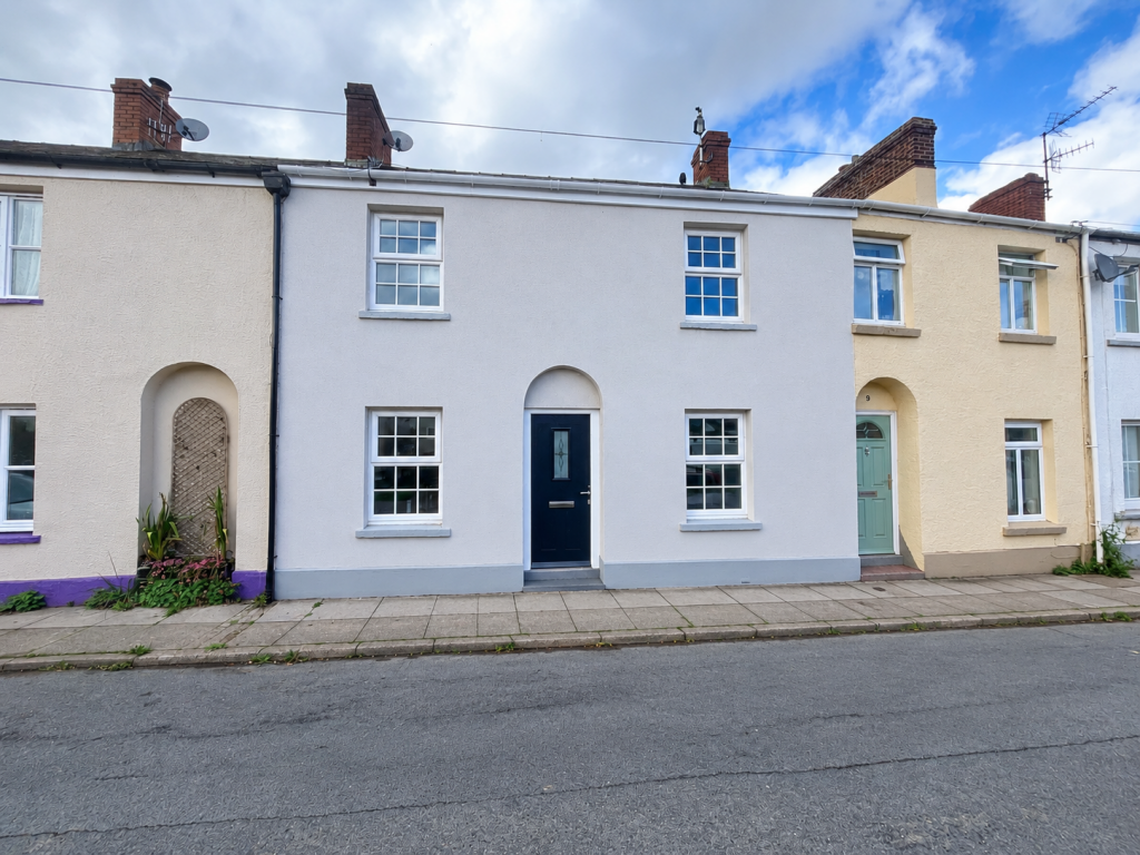 3 bed Detached for rent in Usk. From Peter Alan - Cwmbran 3 bed Detached for rent in Usk. From Peter Alan - Cwmbran