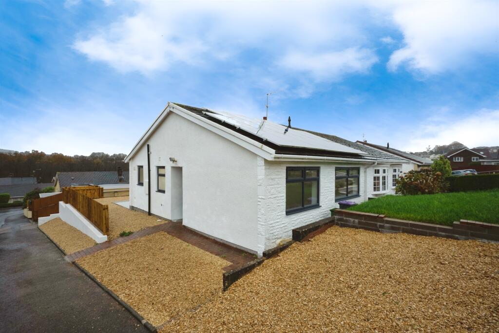 2 bed Bungalow for rent in Pontypool. From Peter Alan - Cwmbran