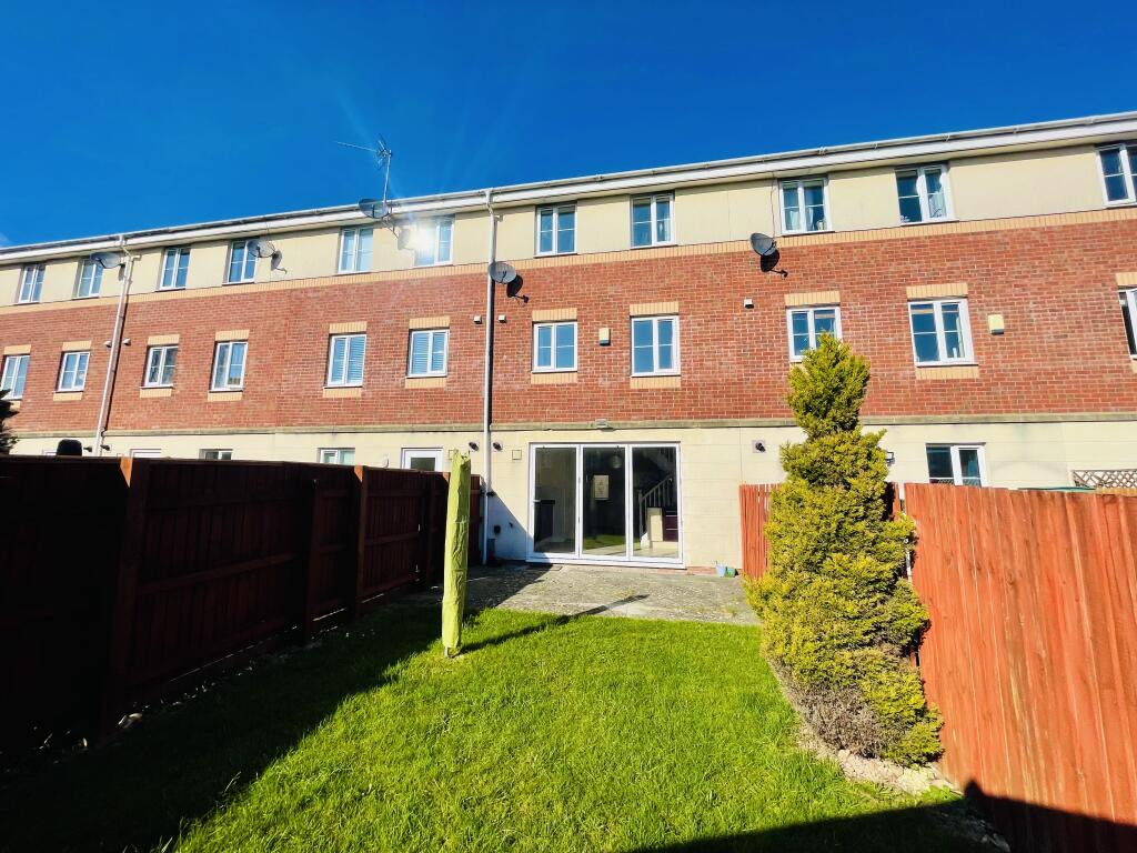 3 bed Town House for rent in Tongwynlais. From Peter Alan - Llanishen 3 bed Town House for rent in Tongwynlais. From Peter Alan - Llanishen