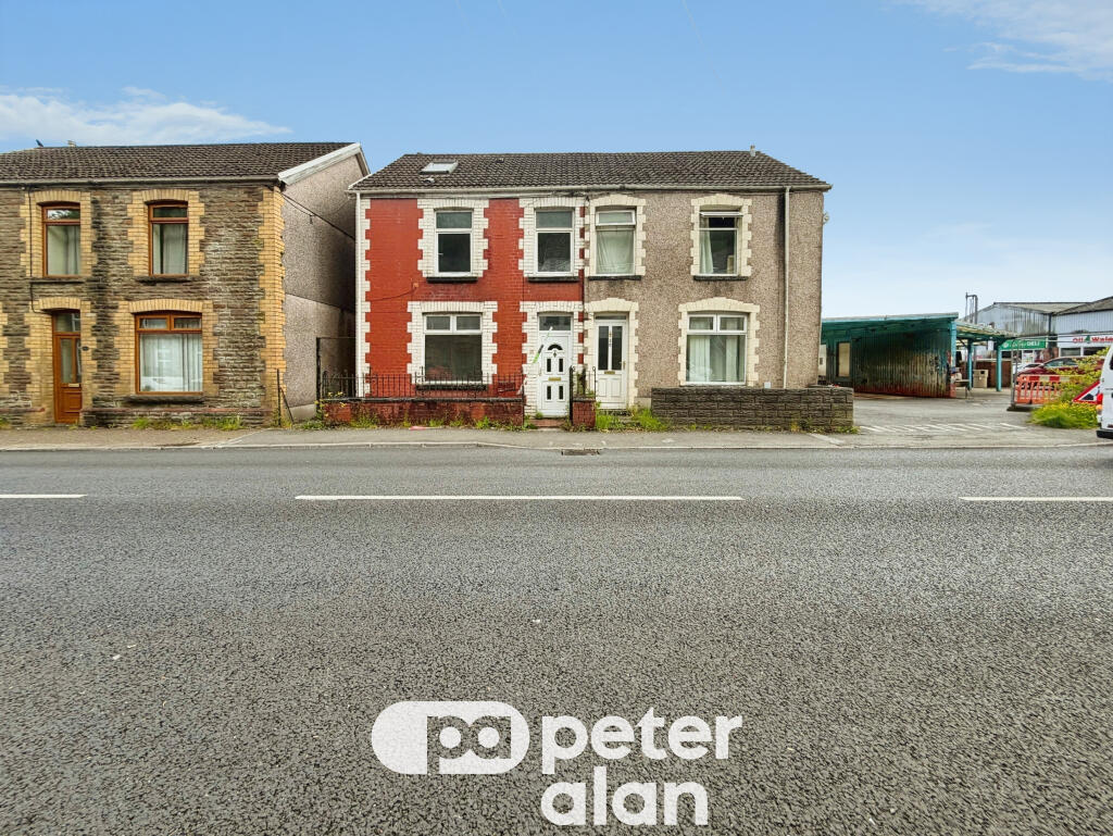 4 bed Semi Detached for rent in Maesteg. From Peter Alan - Maesteg 4 bed Semi Detached for rent in Maesteg. From Peter Alan - Maesteg