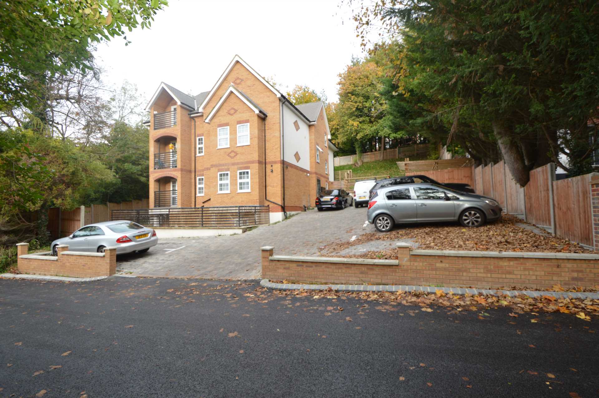 2 bed Apartment for rent in Purley. From Premier Lettings