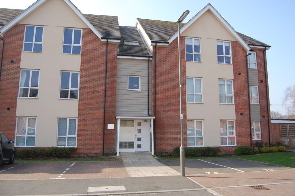 2 bed Apartment for rent in Addlestone. From Premier Lettings