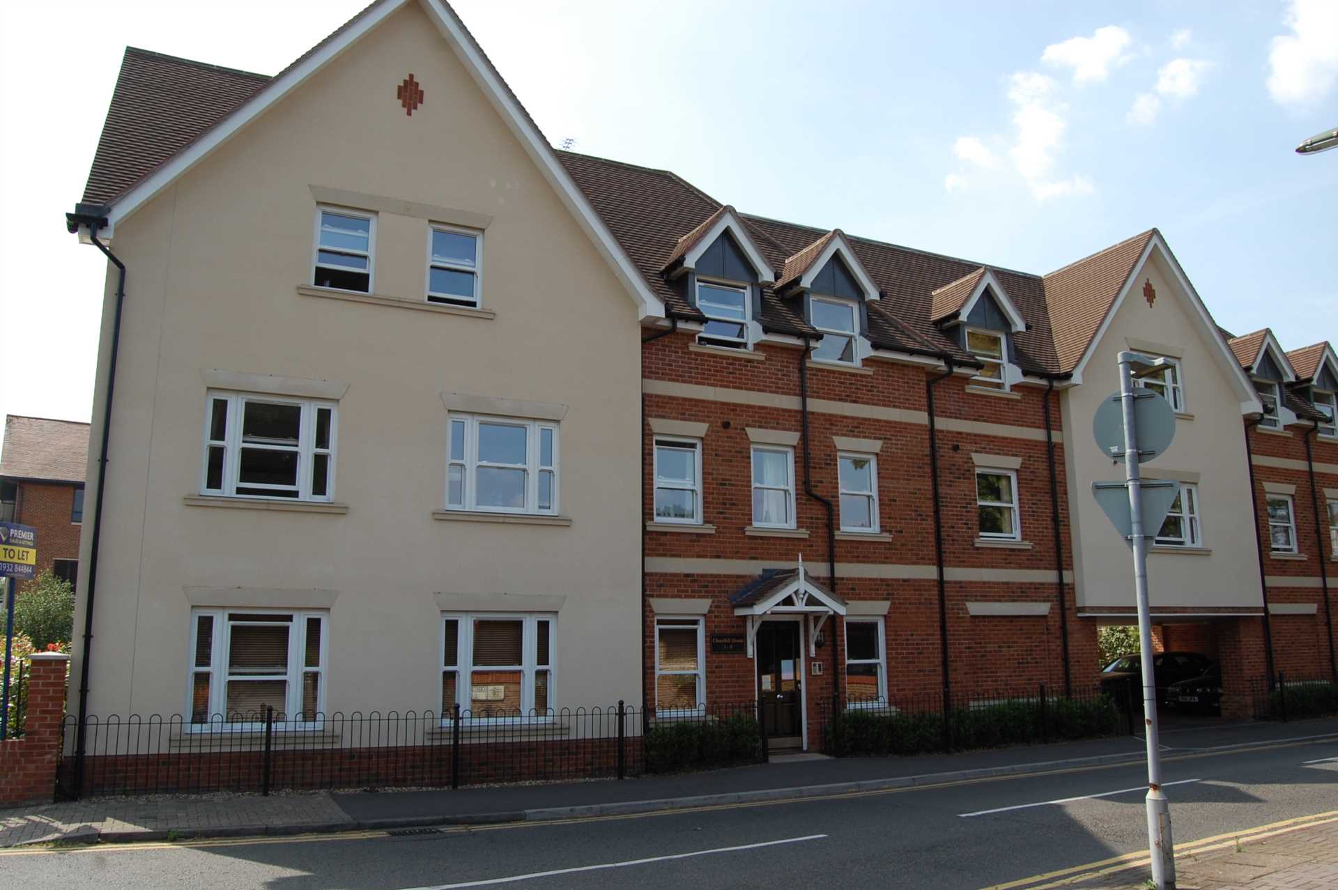 2 bed Apartment for rent in Addlestone. From Premier Lettings