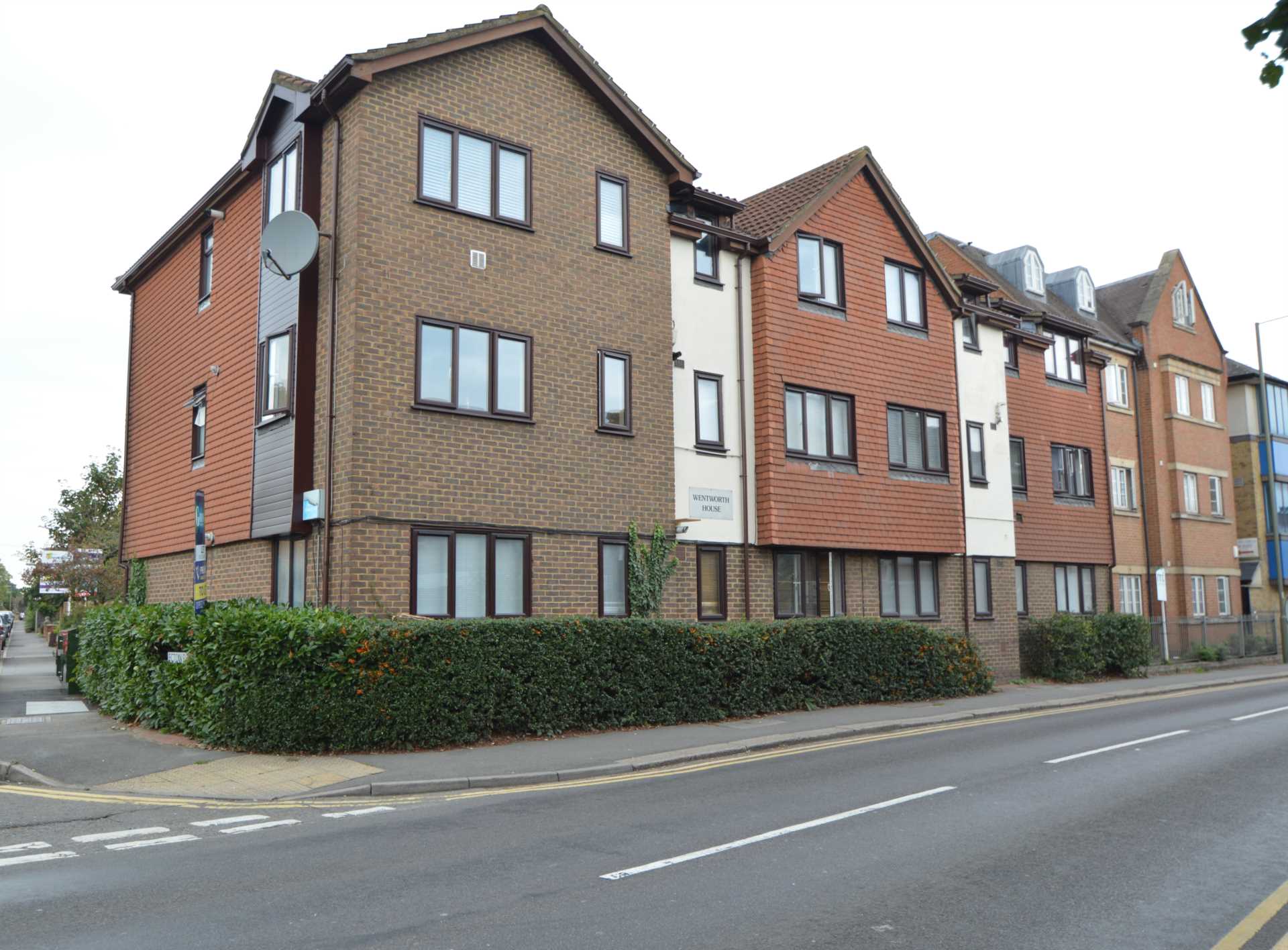1 bed Apartment for rent in Addlestone. From Premier Lettings