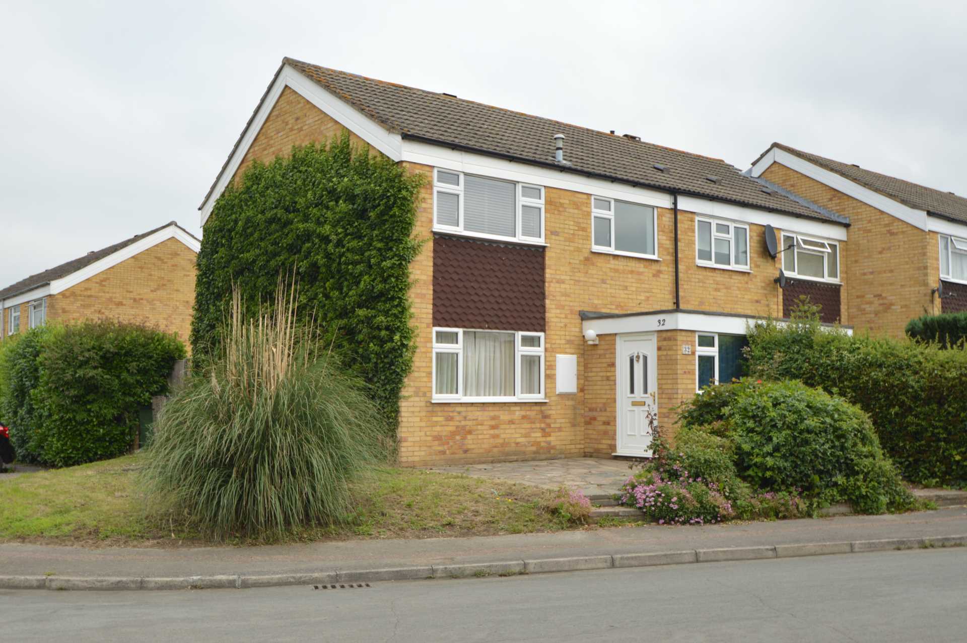 3 bed Semi Detached for rent in Downside. From Premier Lettings 3 bed Semi Detached for rent in Downside. From Premier Lettings