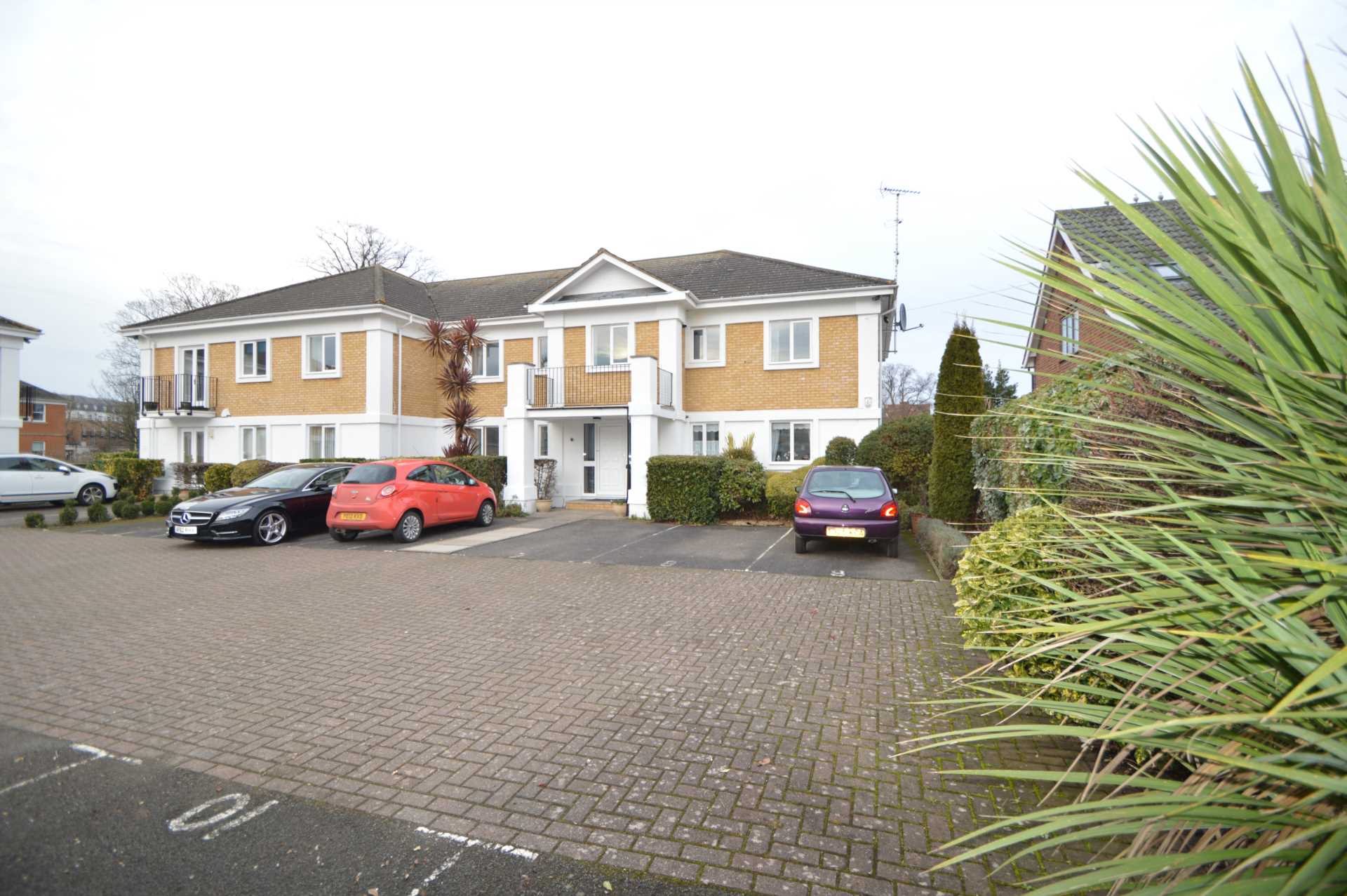 2 bed Apartment for rent in Staines Upon Thames. From Premier Lettings 2 bed Apartment for rent in Staines Upon Thames. From Premier Lettings
