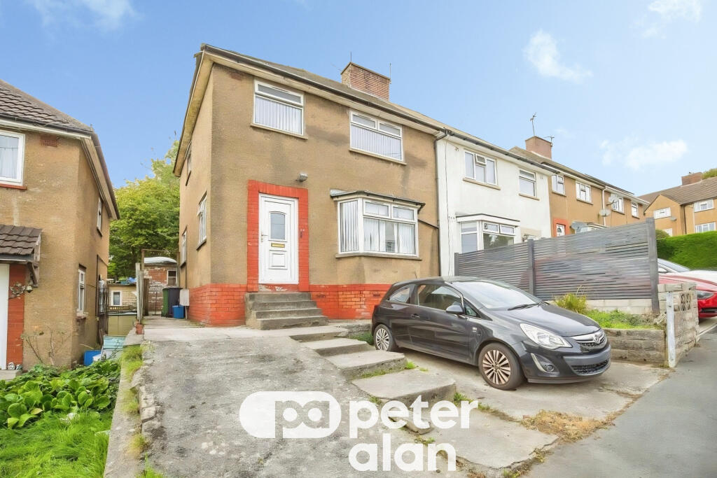 3 bed Detached for rent in Marshfield. From Peter Alan - Roath