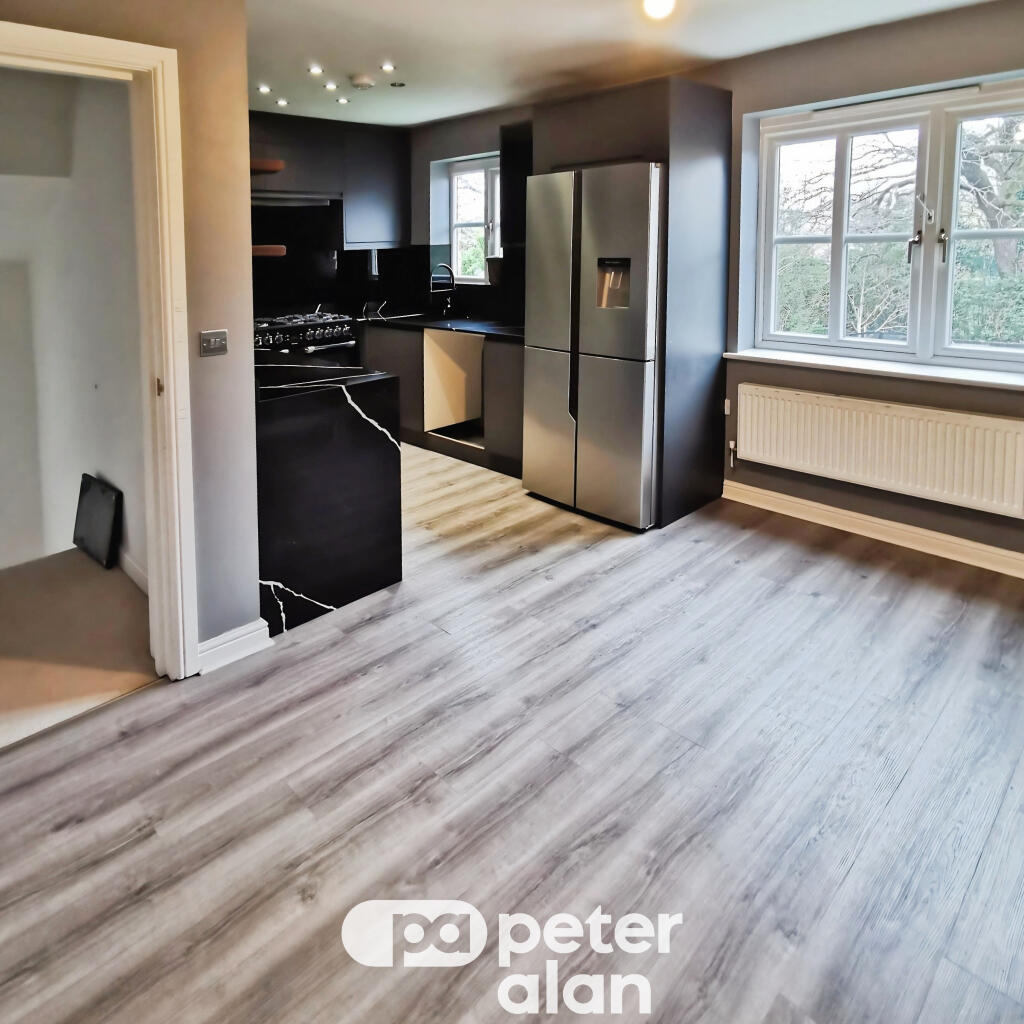 3 bed Town House for rent in Marshfield. From Peter Alan - Roath