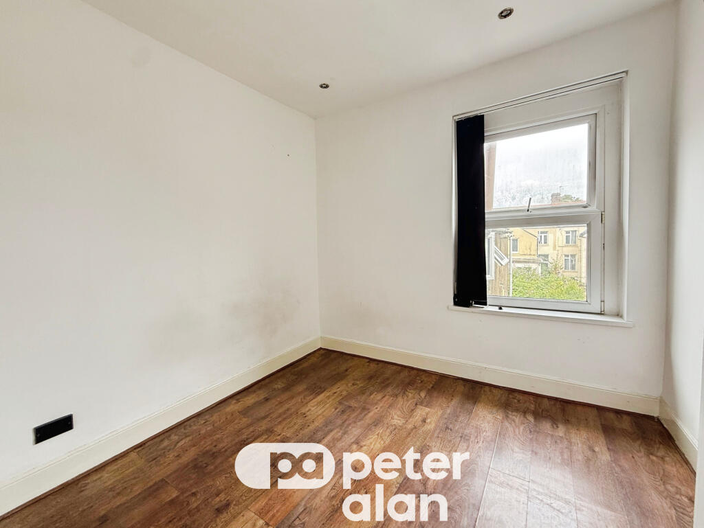 3 bed 1st Floor Flat for rent in Cardiff. From Peter Alan - Roath 3 bed 1st Floor Flat for rent in Cardiff. From Peter Alan - Roath