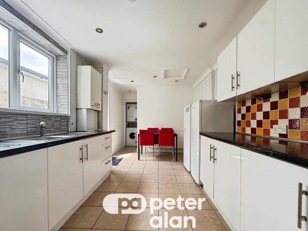 4 bed Detached for rent in Cardiff. From Peter Alan - Roath