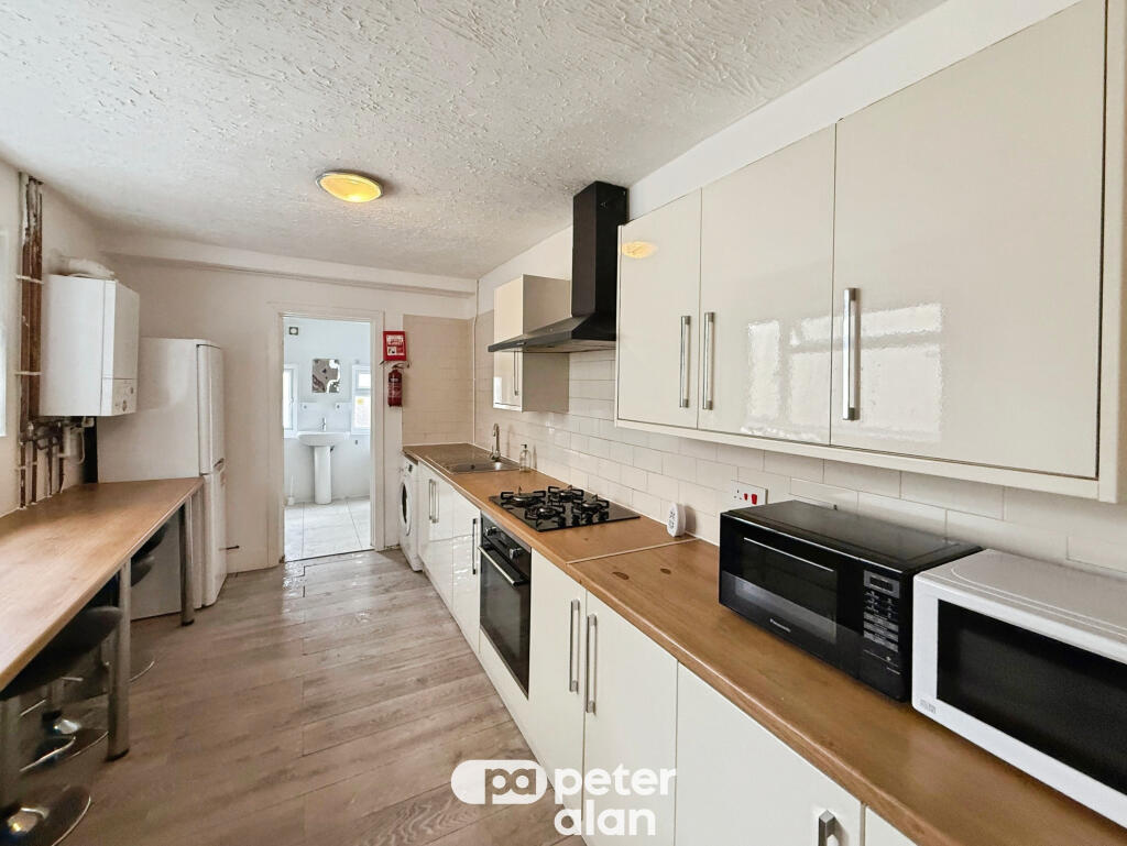 4 bed Detached for rent in Cardiff. From Peter Alan - Roath