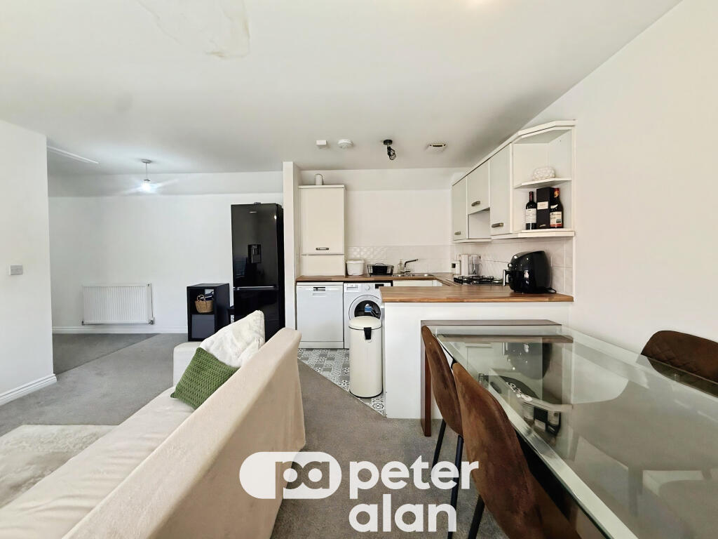 2 bed Detached for rent in Cardiff. From Peter Alan - Roath