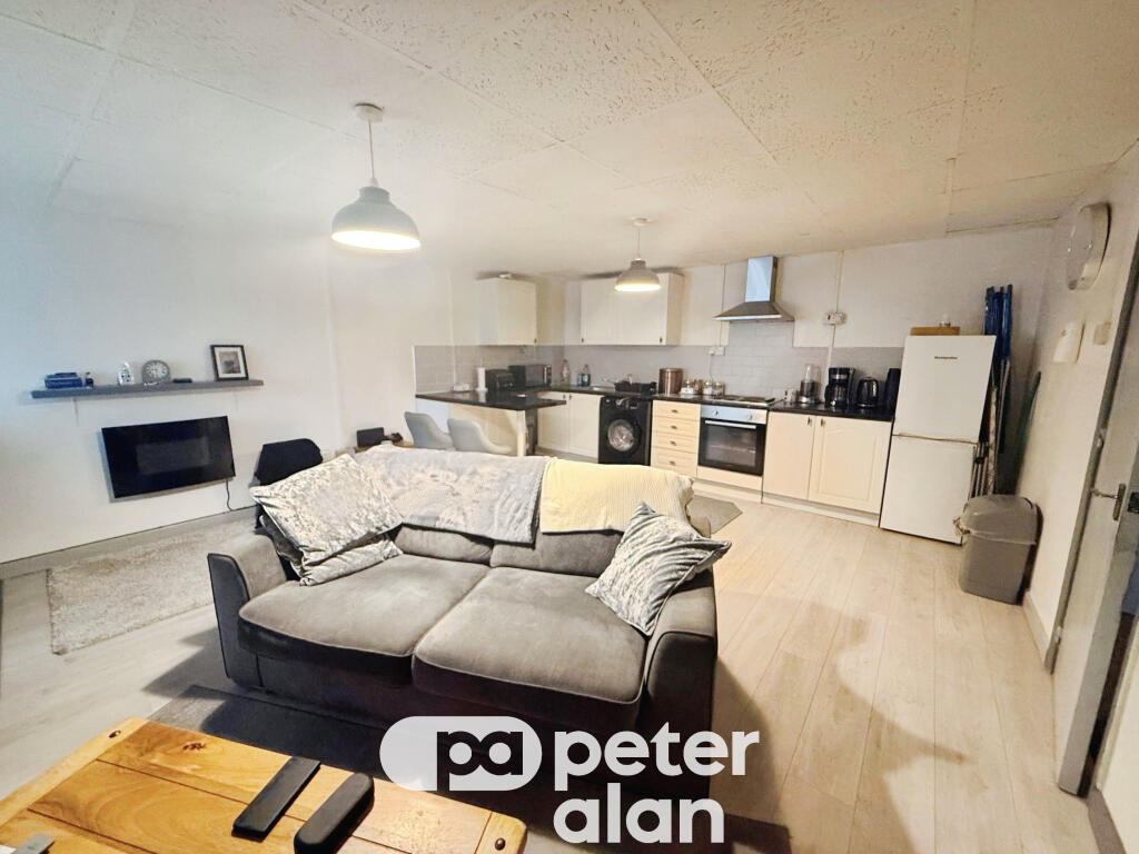 1 bed 1st Floor Flat for rent in Wattstown. From Peter Alan - Talbot Green