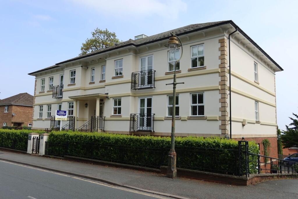 2 bed 1st Floor Flat for rent in Great Malvern. From Philip Laney & Jolly - Great Malvern