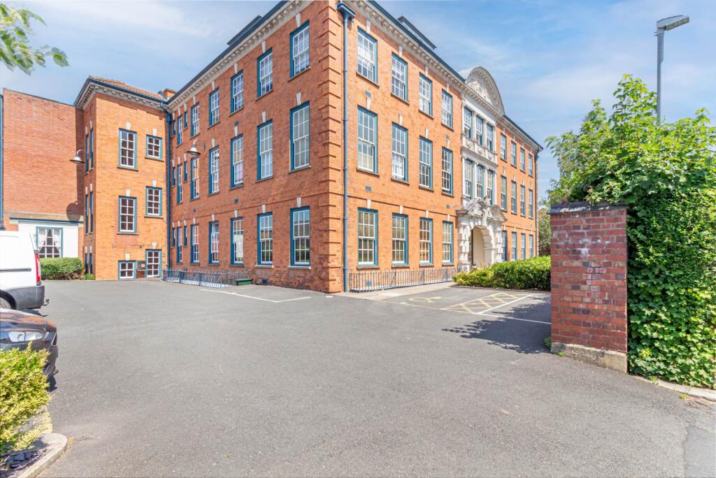 2 bed Apartment for rent in Claines. From Philip Laney & Jolly - Great Malvern 2 bed Apartment for rent in Claines. From Philip Laney & Jolly - Great Malvern